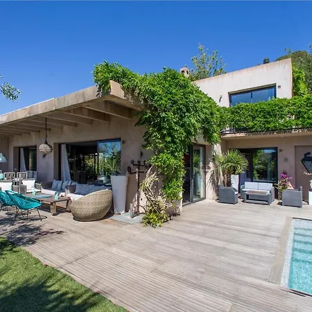 Saint-michel-lobservatoire Sleeps 12 Pool Villa La Croix-Valmer