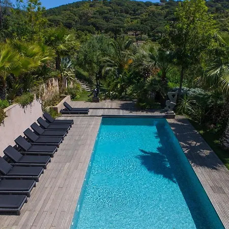 Saint-michel-lobservatoire Sleeps 12 Pool Villa